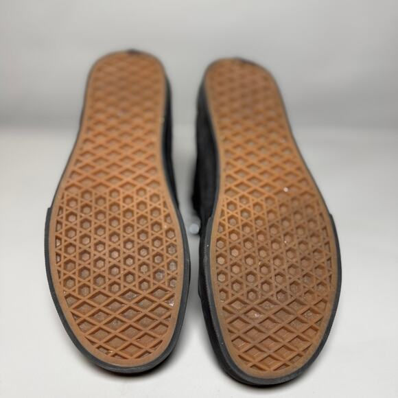 Black Vans SK8-Hi - Picture 6 of 8